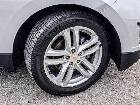 Used 2019 Chevrolet Equinox Premier AWD/4WD image 9