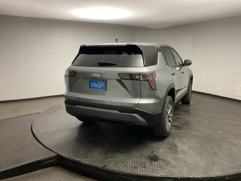 New 2026 Chevrolet Equinox LT w/ Convenience Package II FWD image 7