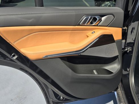 New 2026 BMW X5 xDrive40i w/ Premium Package image 7