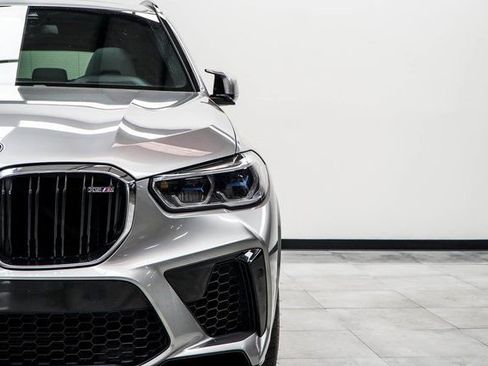 Used 2021 BMW X5 M w/ Executive Package image 4