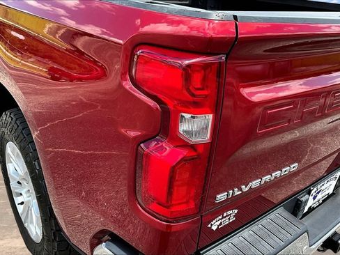 Used 2023 Chevrolet Silverado 1500 LTZ AWD/4WD image 26