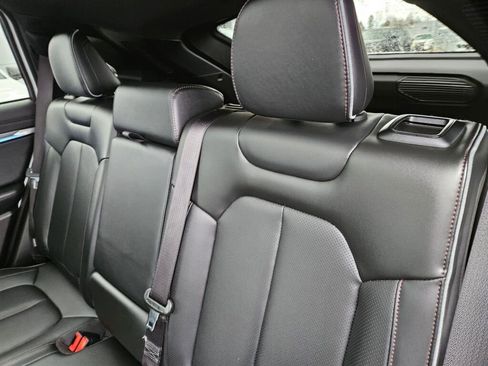 Used 2025 Jeep Wagoneer S Limited image 16