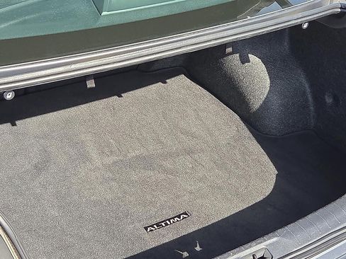 Used 2024 Nissan Altima 2.5 SV image 8