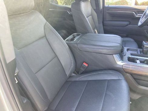 Used 2025 GMC Sierra 1500 SLT w/ SLT Premium Package image 23