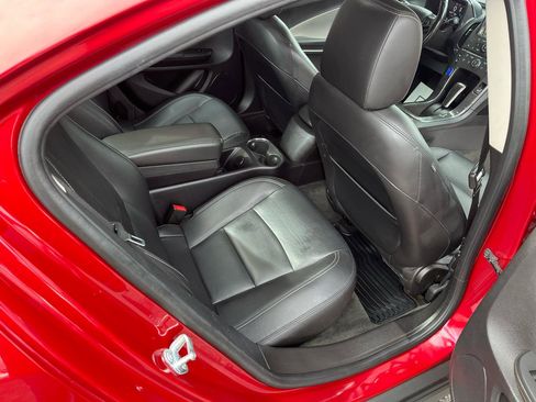 Used 2013 Chevrolet Volt Premium w/ Premium Trim Package image 32