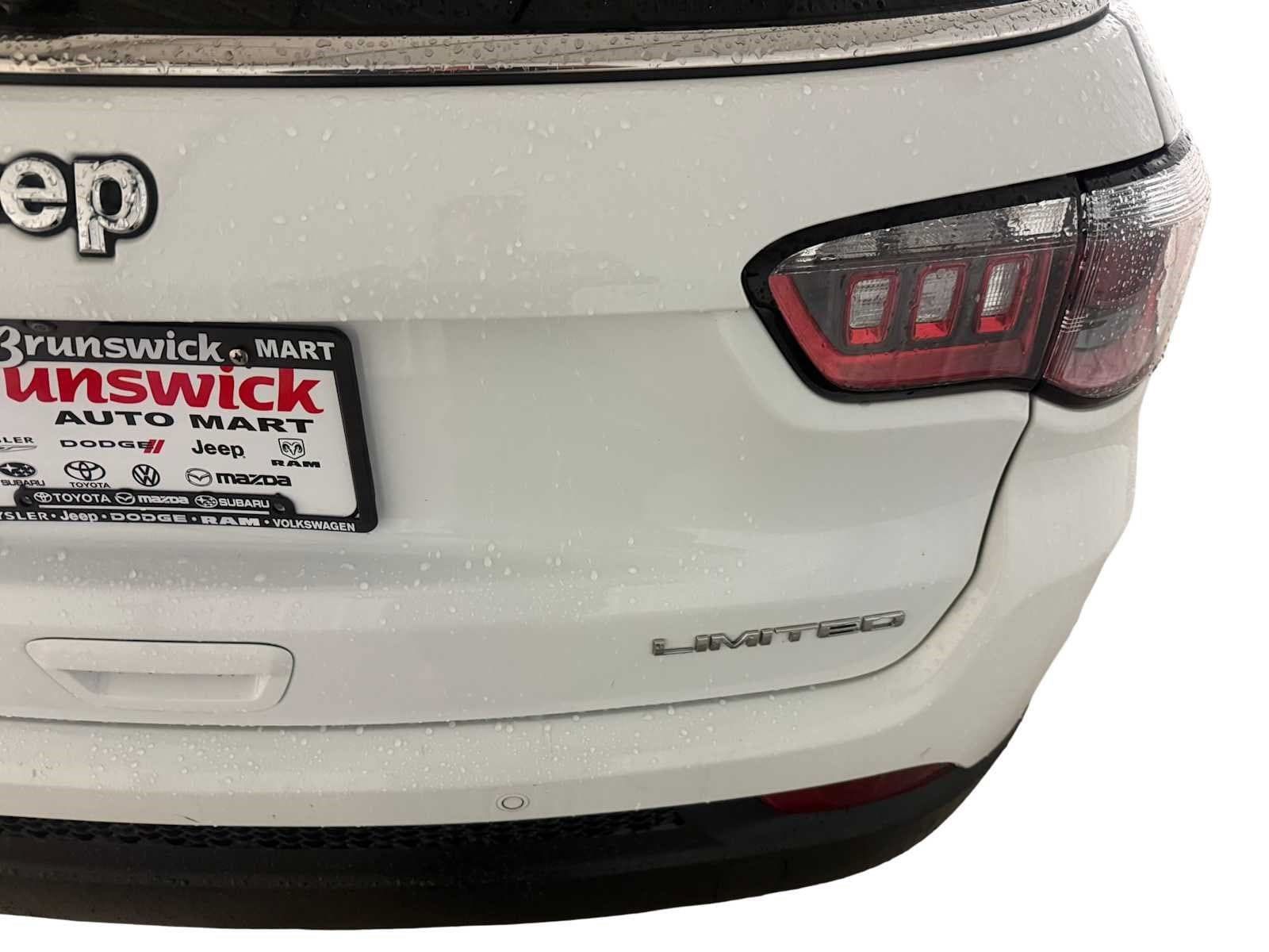 Used 2023 Jeep Compass Limited AWD/4WD image 17