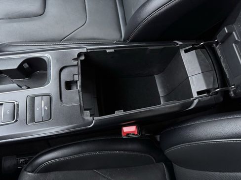 Used 2020 Ford Fusion Energi Titanium image 20