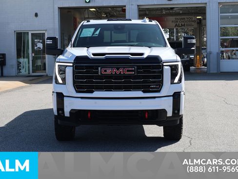 Used 2026 GMC Sierra 2500 AT4 image 10