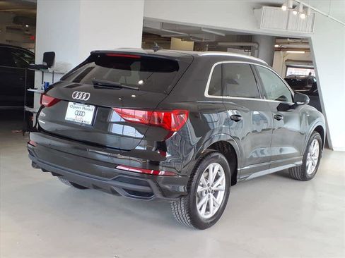 Certified 2025 Audi Q3 2.0T Premium w/ Convenience Package image 4