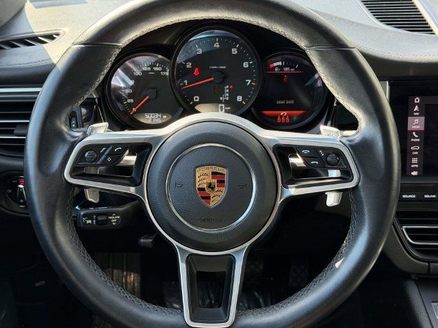 Used 2021 Porsche Macan AWD/4WD image 19