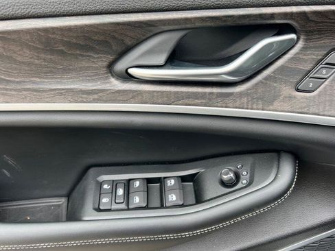 New 2026 Jeep Grand Cherokee Limited image 11