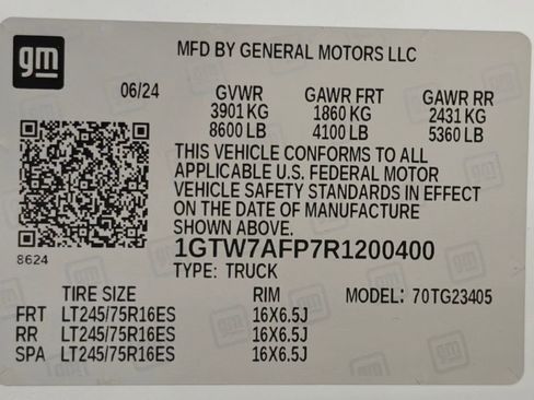 Used 2024 GMC Savana 2500 w/ Driver Convenience Package image 39