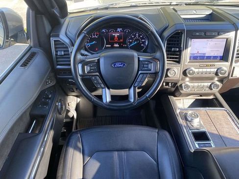 Used 2021 Ford Expedition Limited image 16