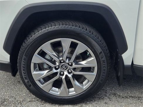 Used 2019 Toyota RAV4 XLE Premium w/ Cold Weather Package image 11