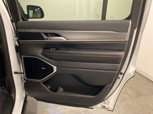 New 2026 Jeep Grand Wagoneer 4WD image 29