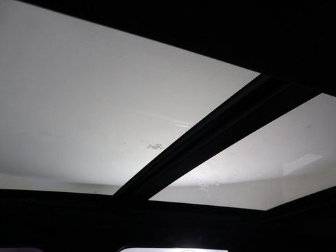 Used 2022 Ford Expedition Limited image 26