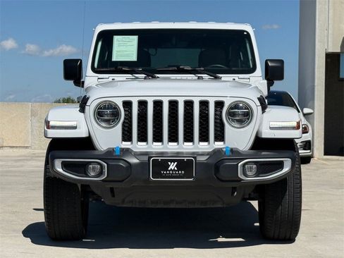 Used 2022 Jeep Wrangler Unlimited Sahara w/ Cold Weather Group image 5