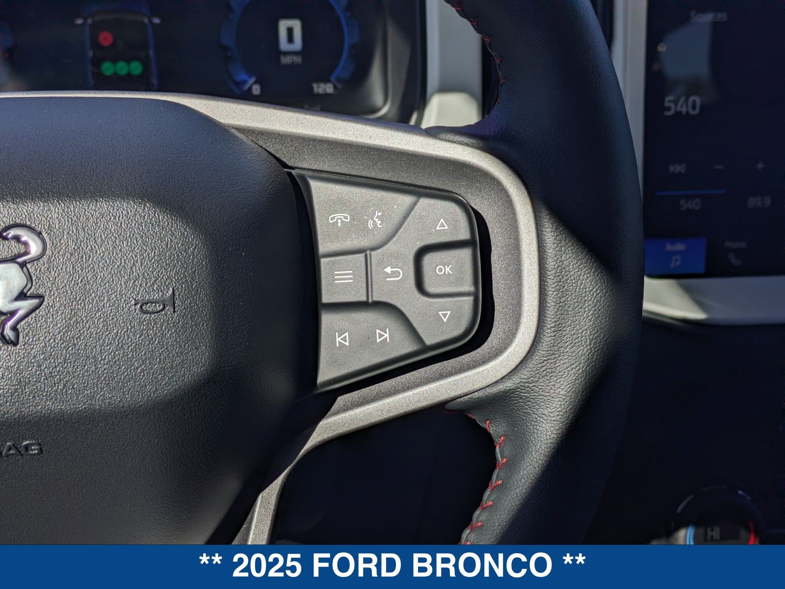 Used 2025 Ford Bronco Heritage Edition AWD/4WD image 54