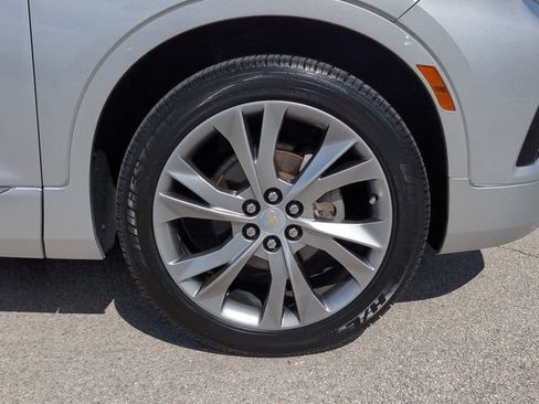 Used 2019 Chevrolet Blazer Premier w/ Sun and Wheels Package FWD image 12