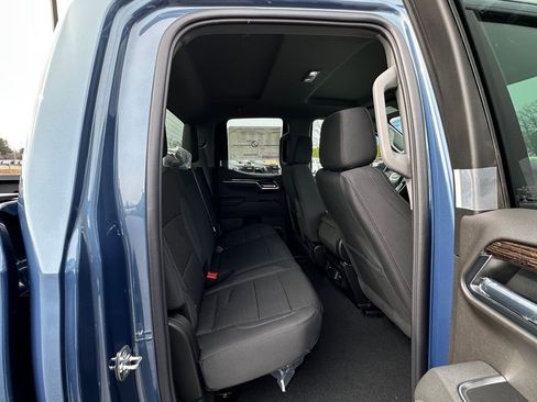 New 2026 GMC Sierra 1500 Elevation w/ Elevation Select Package AWD/4WD image 13