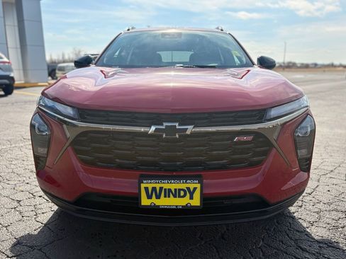 New 2026 Chevrolet Trax RS FWD image 2