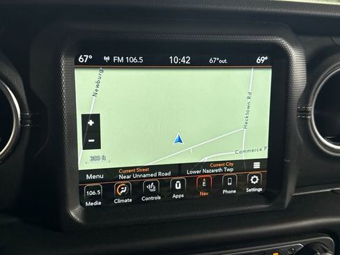 Used 2023 Jeep Wrangler Unlimited Sahara w/ Cold Weather Group AWD/4WD image 37