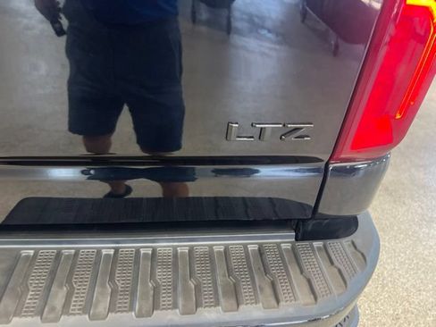 Certified 2021 Chevrolet Silverado 2500 LTZ w/ LTZ Plus Package AWD/4WD image 7