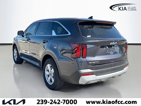 New 2026 Kia Sorento LX image 3