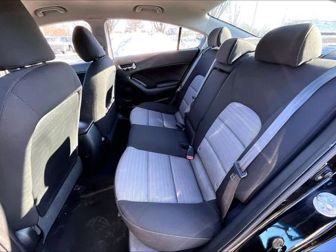 Used 2016 Kia Forte EX image 19