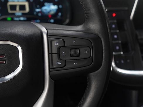 Used 2023 GMC Yukon XL SLT image 27