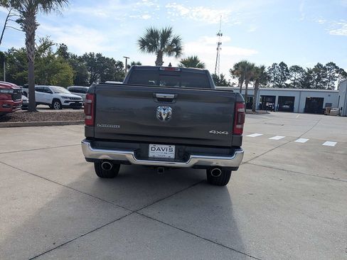 Used 2019 RAM 1500 Laramie AWD/4WD image 4