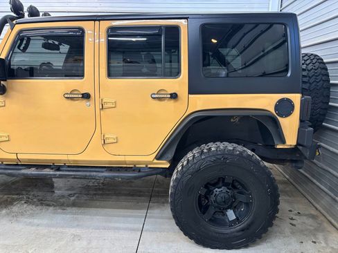 Used 2014 Jeep Wrangler Unlimited Sport w/ Quick Order Package 23S AWD/4WD image 5