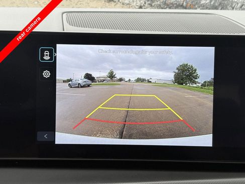 Used 2025 Hyundai Santa Fe SEL AWD/4WD image 5