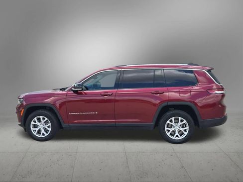 Used 2022 Jeep Grand Cherokee L Limited w/ Luxury Tech Group II RWD image 3