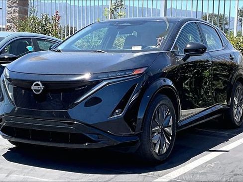 Used 2024 Nissan Ariya FWD image 2