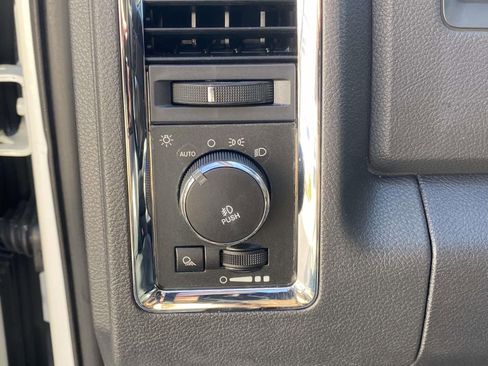 Used 2011 RAM 1500 Laramie AWD/4WD image 19