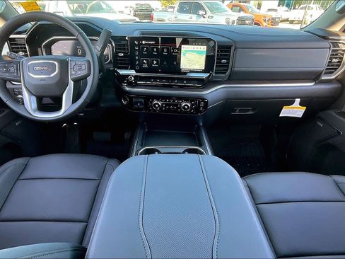 New 2026 GMC Sierra 2500 SLT image 5