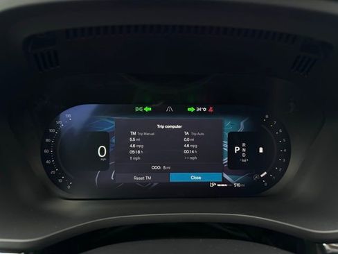 New 2026 Volvo XC60 B5 Plus w/ Protection Package Premier image 19