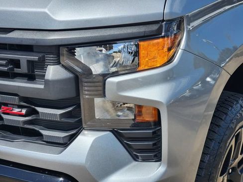Used 2026 Chevrolet Silverado 1500 Custom Trail Boss w/ Turbomax Blackout Package AWD/4WD image 9
