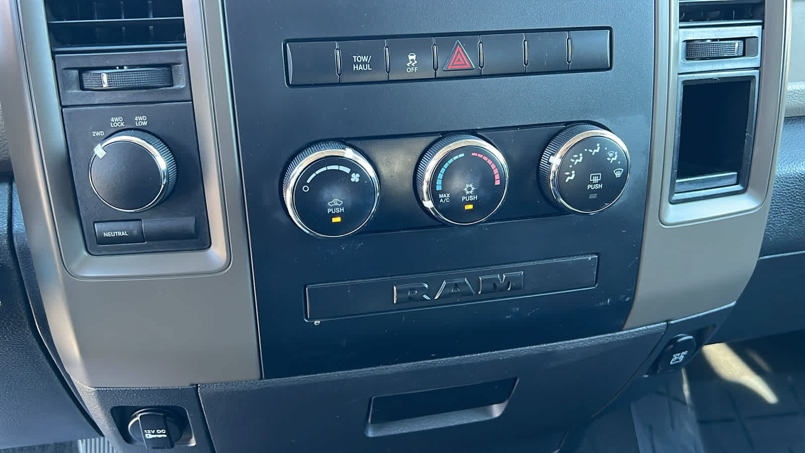 Used 2012 RAM 1500 Express AWD/4WD image 14