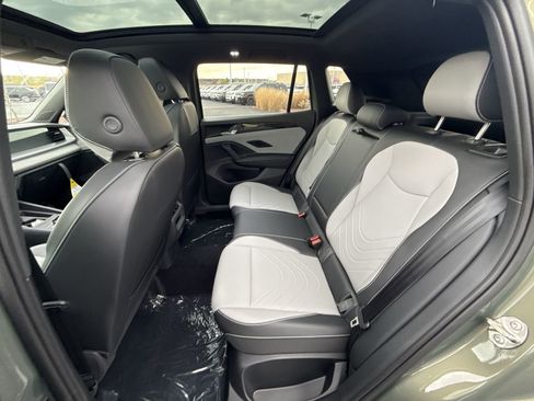 New 2026 Volkswagen Tiguan SE R-Line AWD/4WD image 23