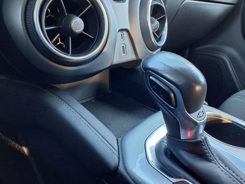 Used 2020 Chevrolet Blazer LT image 13