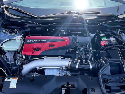 Used 2019 Honda Civic Type R image 10