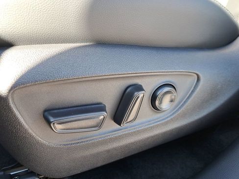 New 2026 Toyota Highlander Platinum image 18