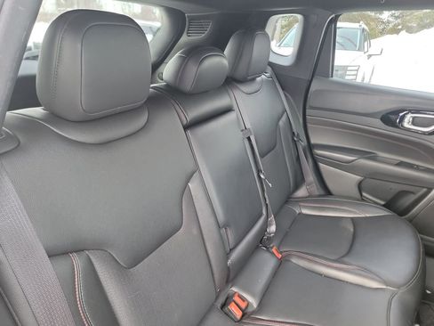 Used 2024 Jeep Compass Trailhawk image 20