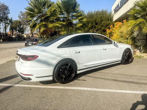 Used 2022 Audi A8 L 3.0T image 8