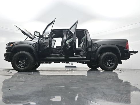 Used 2025 RAM 1500 RHO image 39