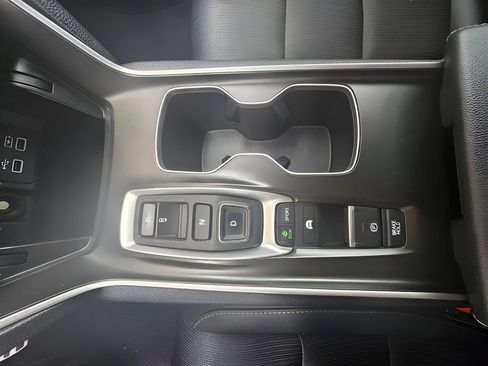 Used 2022 Honda Accord Sport image 7