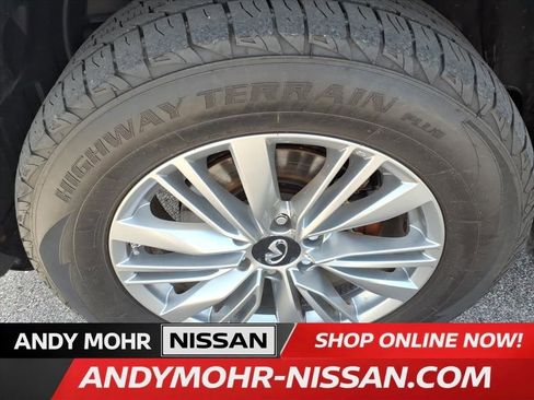 Used 2018 INFINITI QX80 Base w/ All Season Package image 10