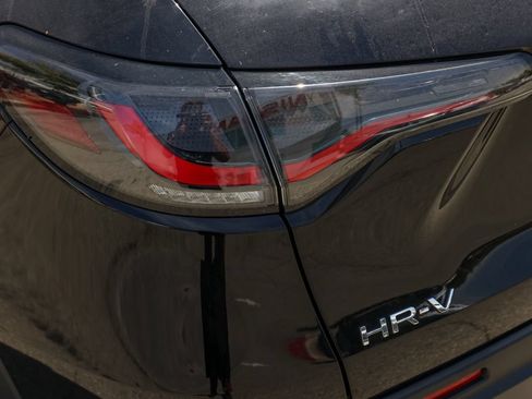 Used 2024 Honda HR-V Sport image 7